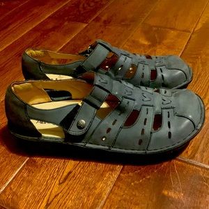 Alegria Pesca Shoe - Women’s Size 39 - Like New Condition